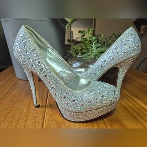 Valenti Franco Silver Rhinestone Heels - Size 8
